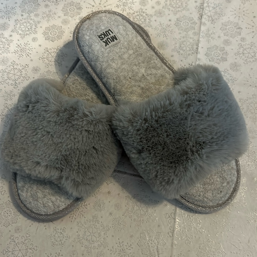 The Original MYK LUKS SLIPPERS